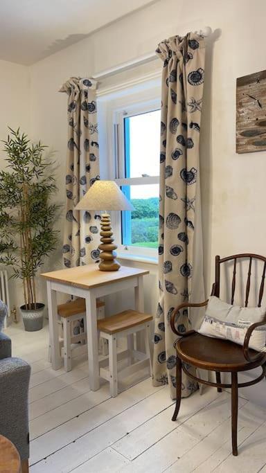 Top Deck - Fresh, Stylish Seaside Apartment Ventnor Exterior foto