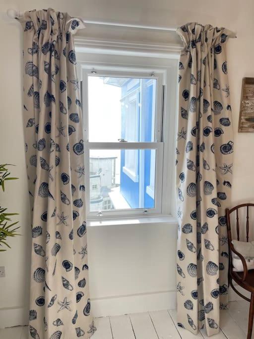 Top Deck - Fresh, Stylish Seaside Apartment Ventnor Exterior foto